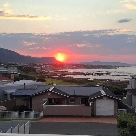 Pik 'N Wyntjie Apartment Gansbaai Luaran gambar