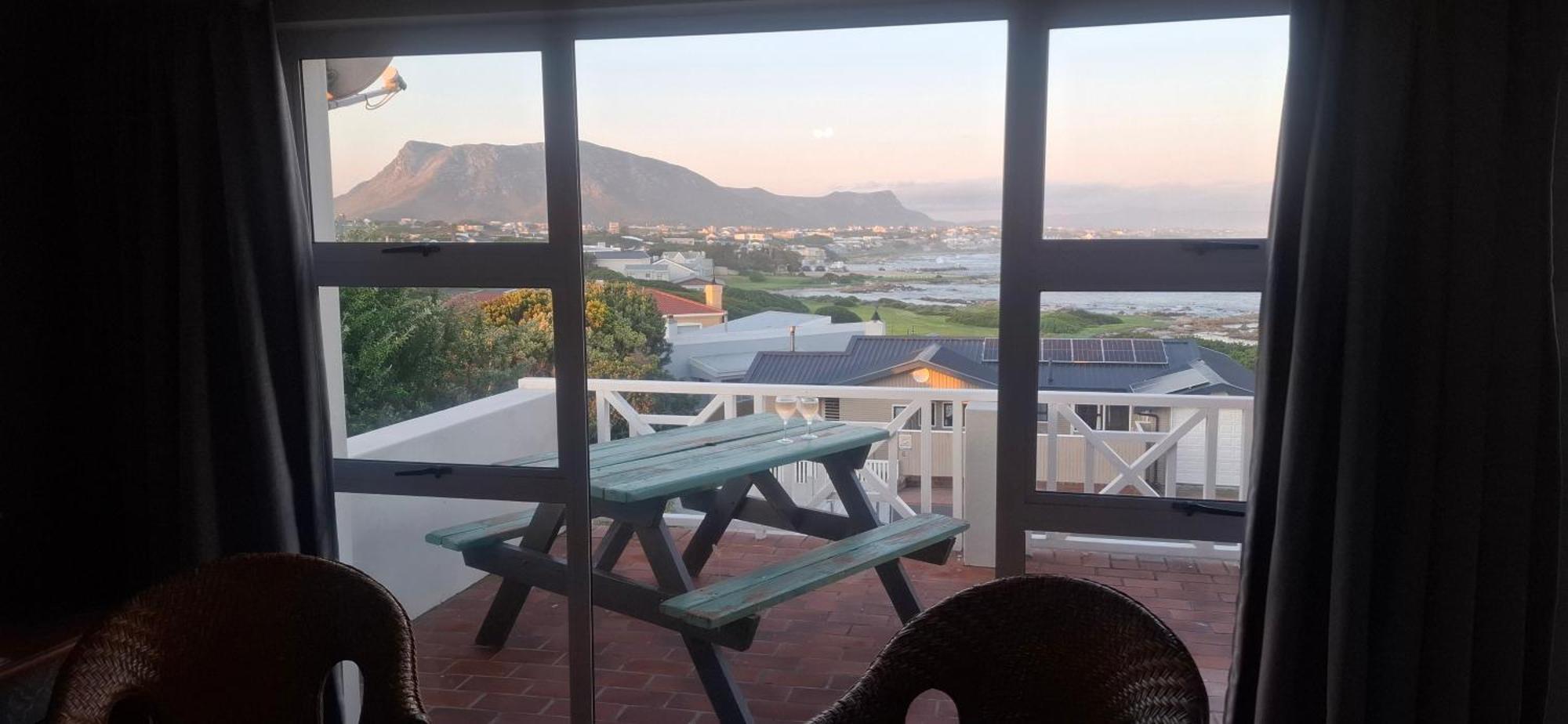 Pik 'N Wyntjie Apartment Gansbaai Luaran gambar